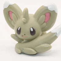 Figurine Pokemon Chinchidou Minccino N°572 finger puppet