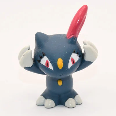 Figurine doigt Pokémon Farfuret Sneasel N°215