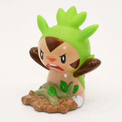 Figurine Pokemon Marisson Chespin Igamaro N°650 pose attaque finger puppet