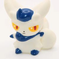 Figurine Pokemon Mistigrix Meowstic Psiaugon N°678 pose m finger puppet