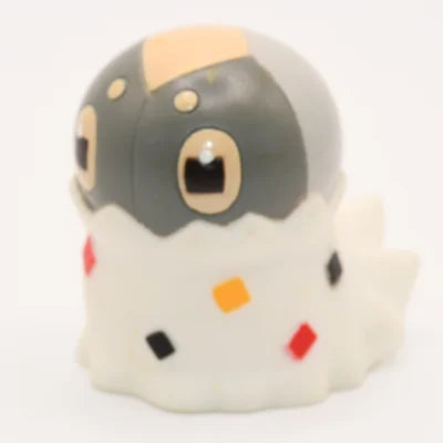 Figurine Pokemon Peregrain Spewpa N°665 finger puppet