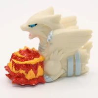 Figurine Pokemon Reshiram N°643 pose d finger puppet