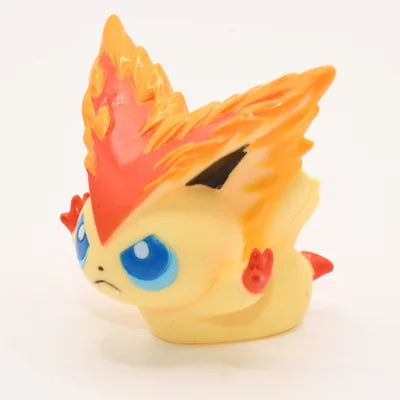 Figurine Pokemon Victini N°494 pose attaque finger puppet